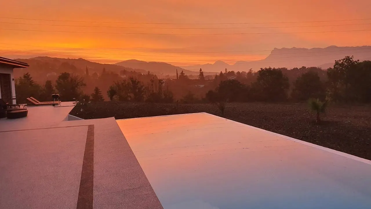 Studio indépendant vue magnifique et au calme Crest 0*,  France